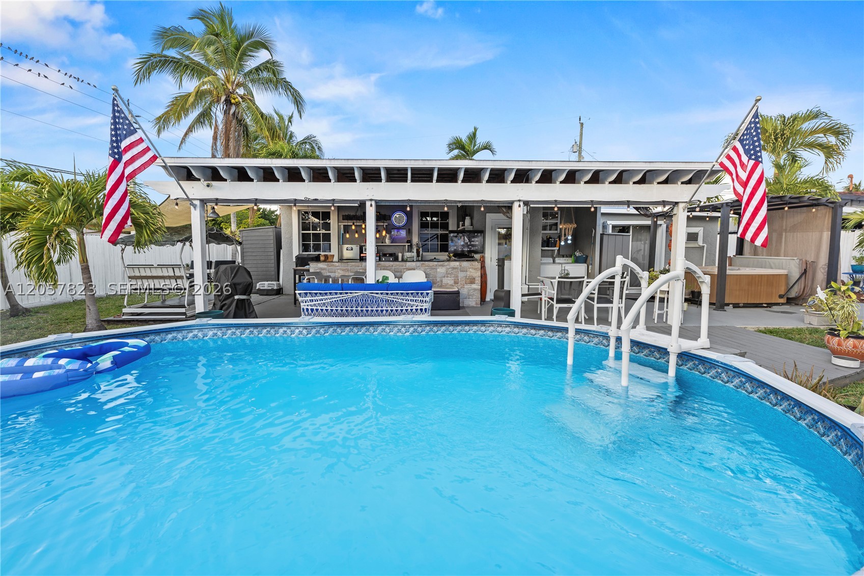 HALLANDALE BY THE SEA - Residential