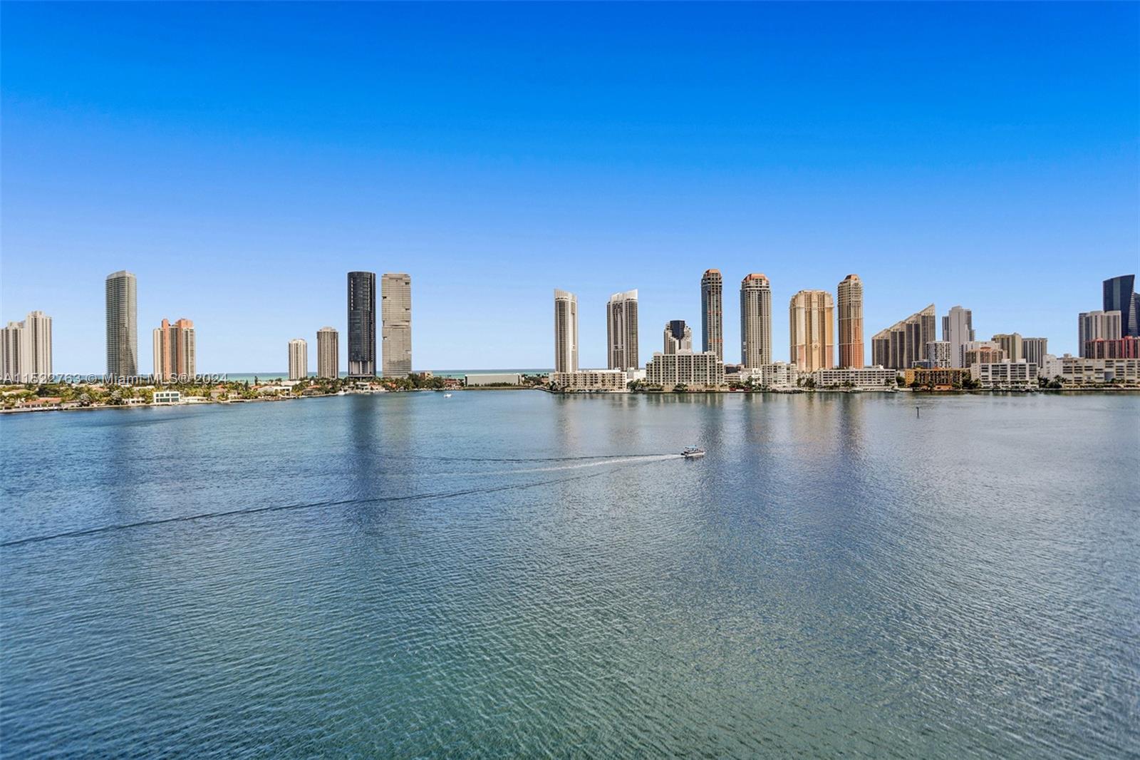 PRIVE CONDO - Residential Lease
