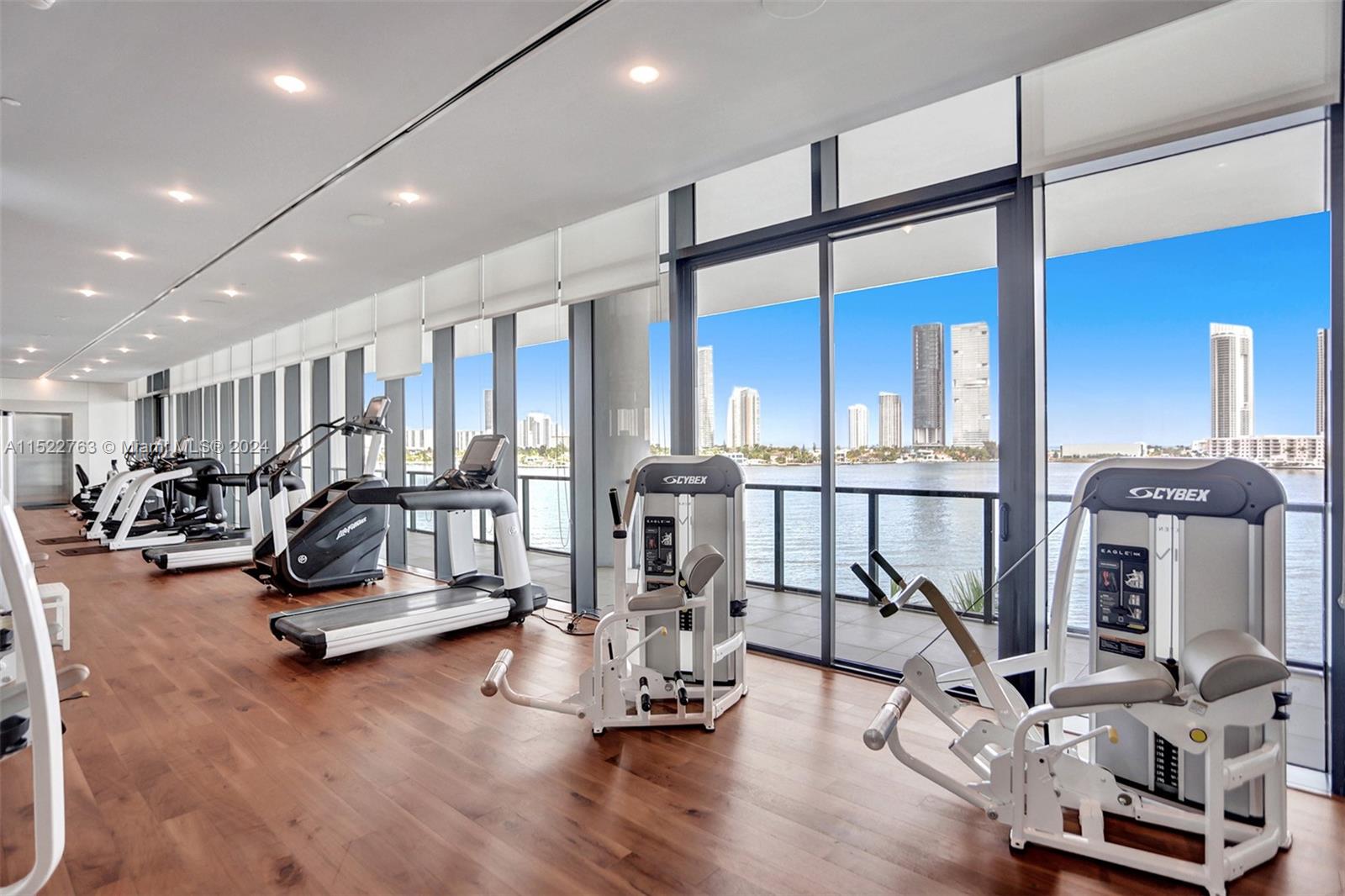 PRIVE CONDO - Residential Lease
