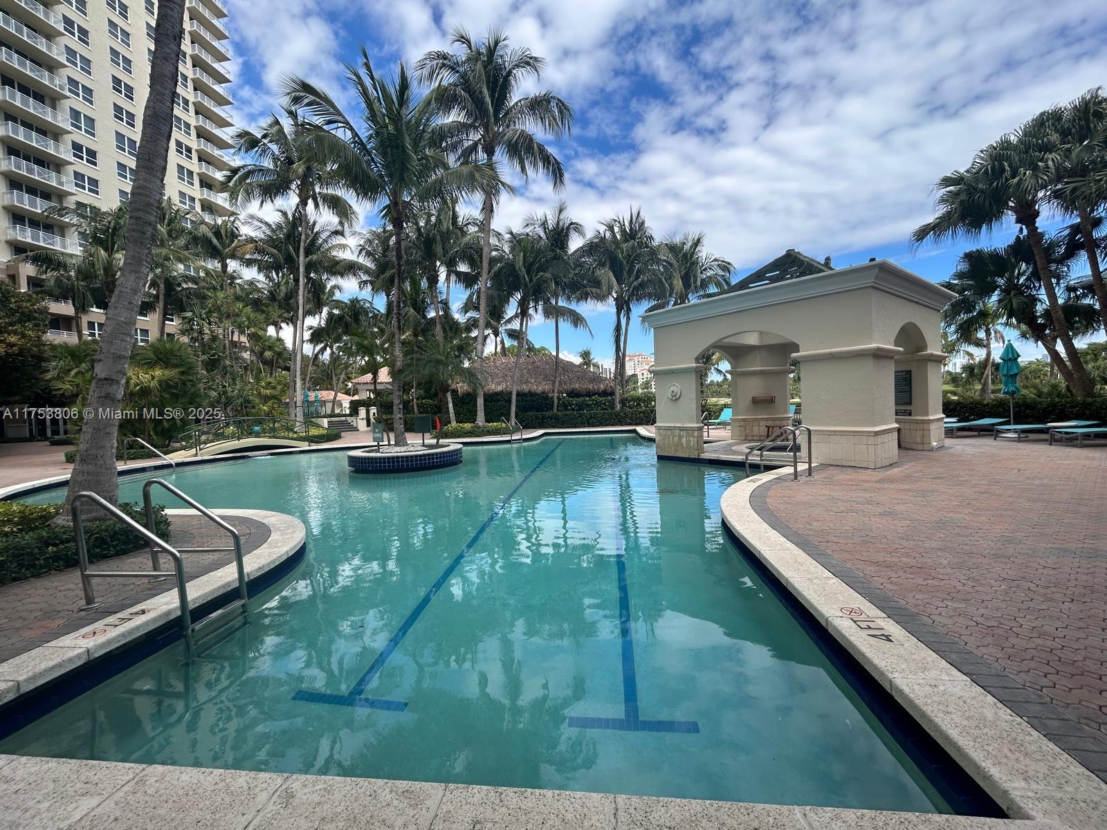 TURNBERRY ON THE GREEN - Residential