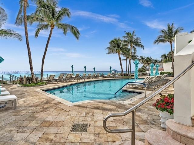 DIPLOMAT OCEANFRONT RESID - Residential