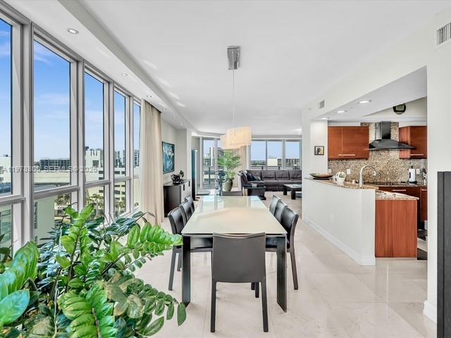 DIPLOMAT OCEANFRONT RESID - Residential