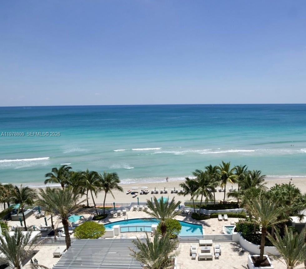 DIPLOMAT OCEANFRONT RESID - Residential