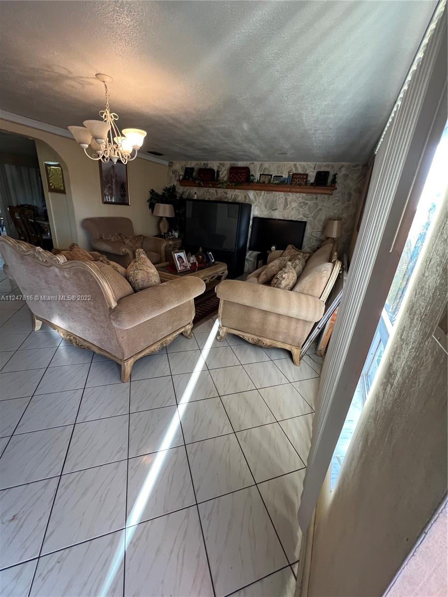 PLAYLAND ISLES - Residential