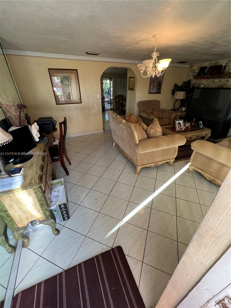 PLAYLAND ISLES - Residential