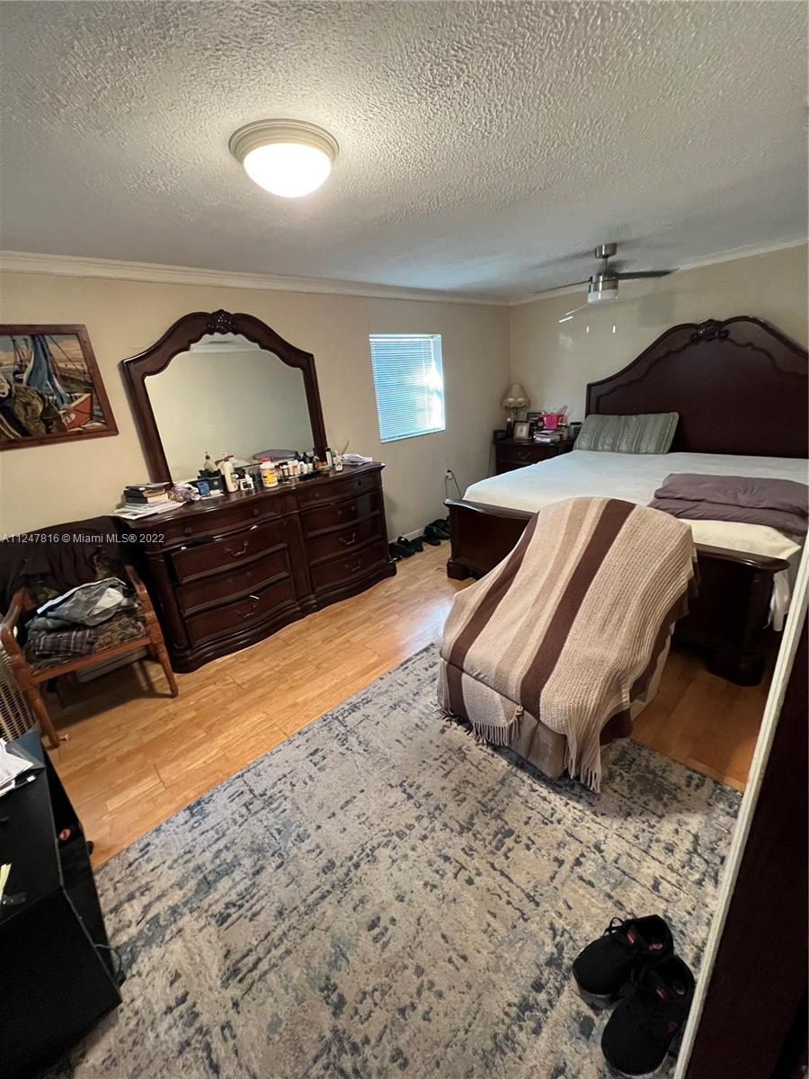 PLAYLAND ISLES - Residential