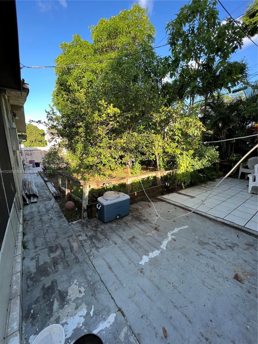 PLAYLAND ISLES - Residential