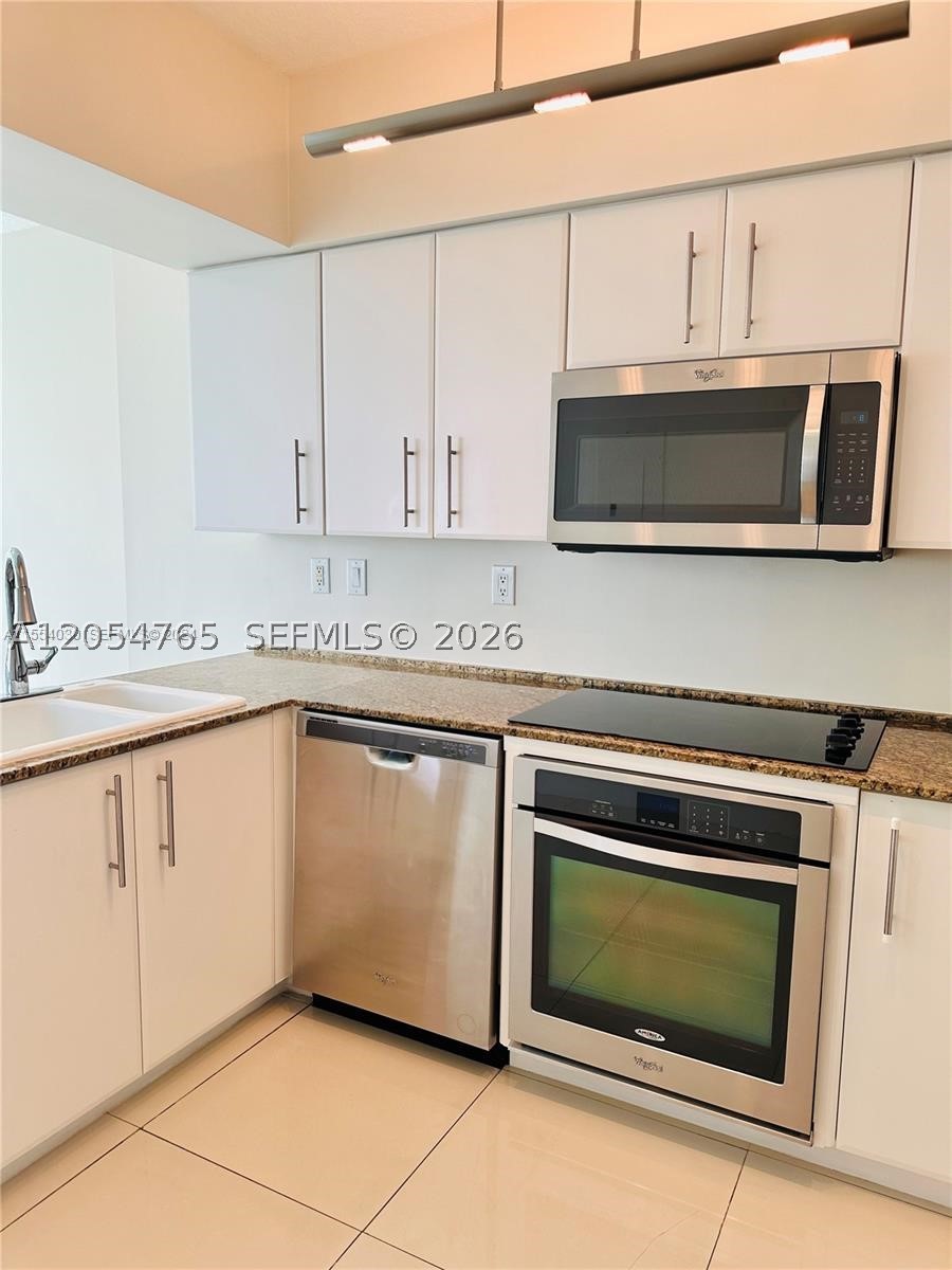 100 HIDDEN BAY CONDO - Residential Lease