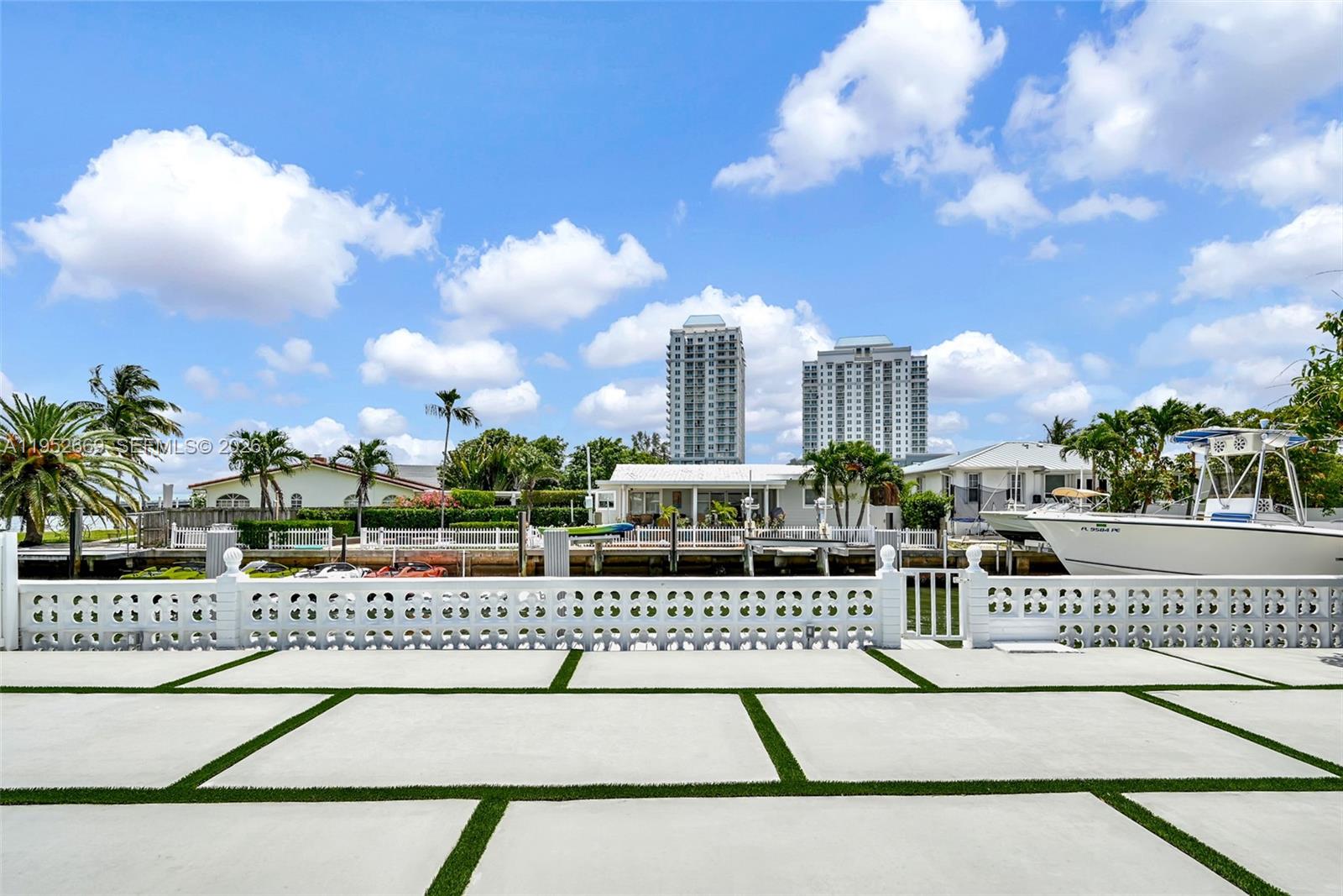 BAY CREST SEC 3 - Residential