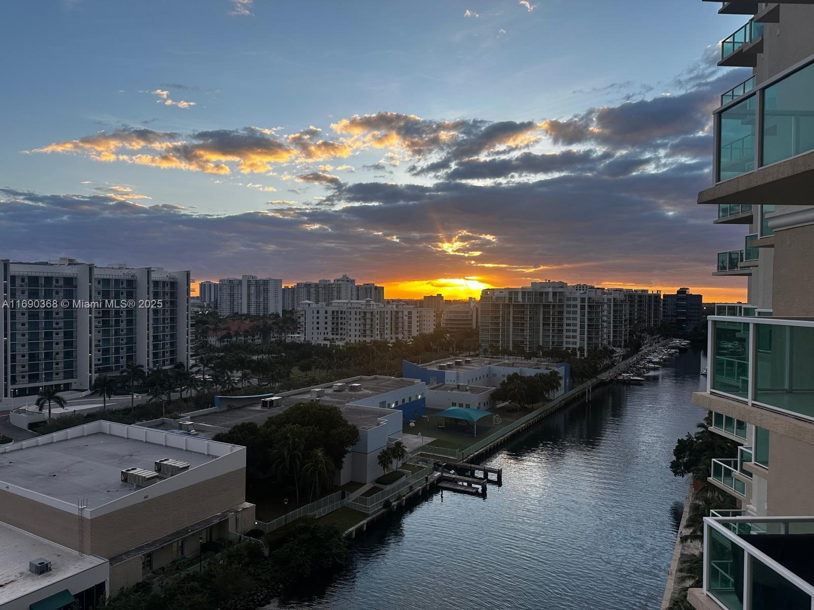 AVENTURA MARINA II - Residential