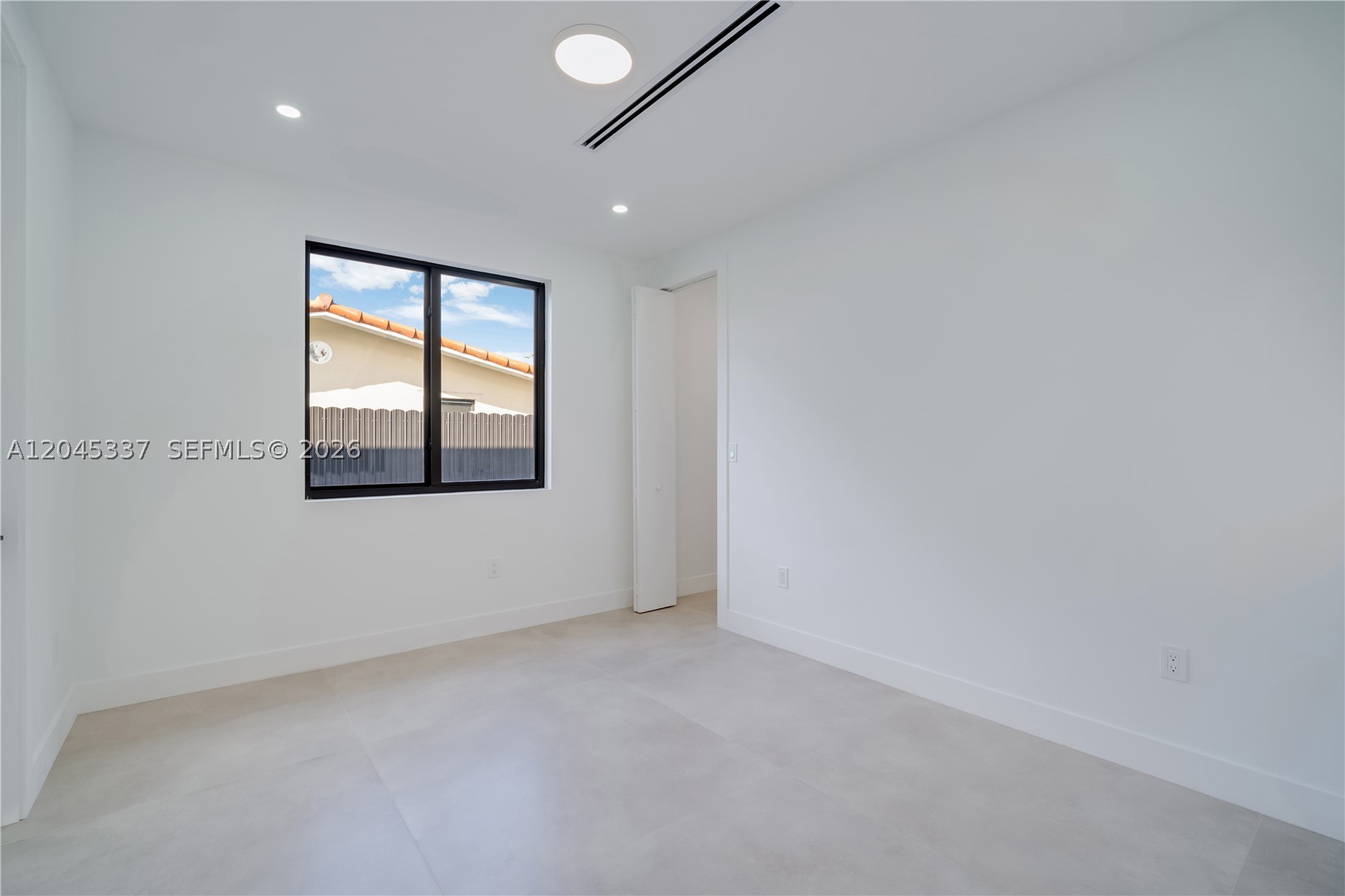 FAIRLAWN ESTATES - Residential