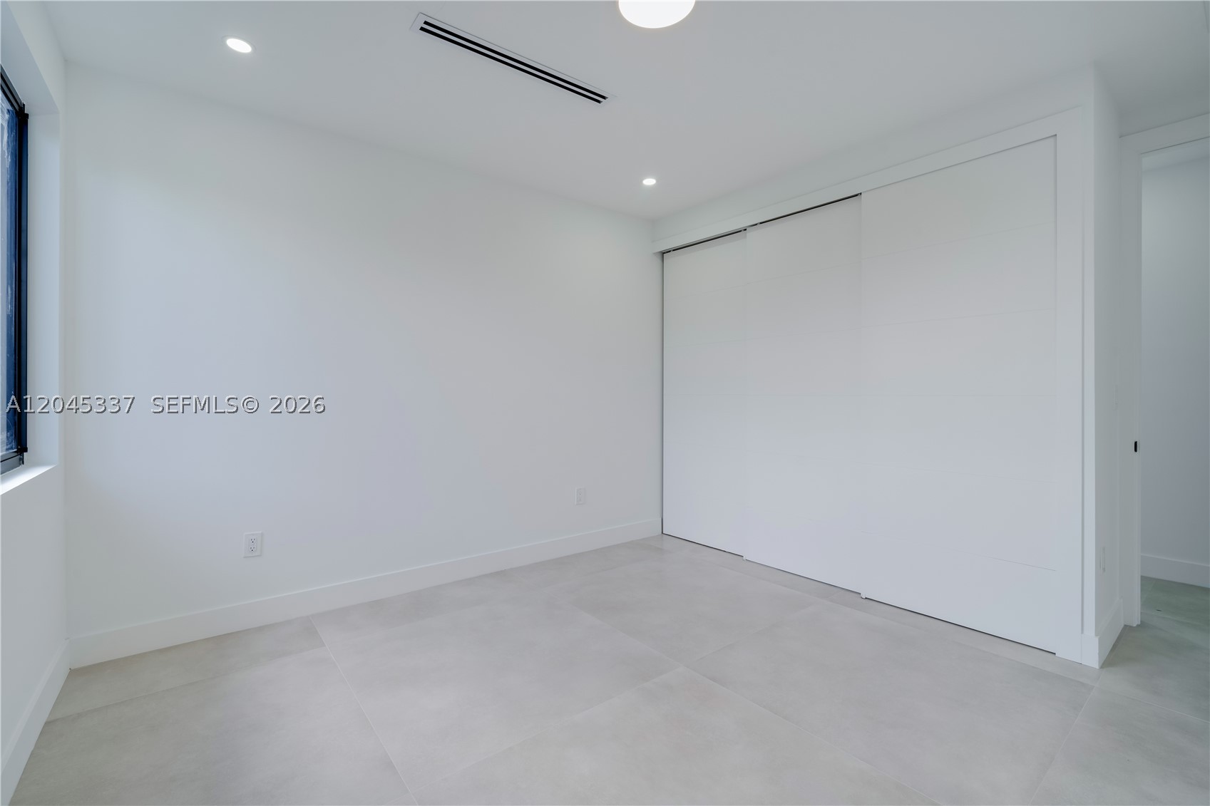 FAIRLAWN ESTATES - Residential