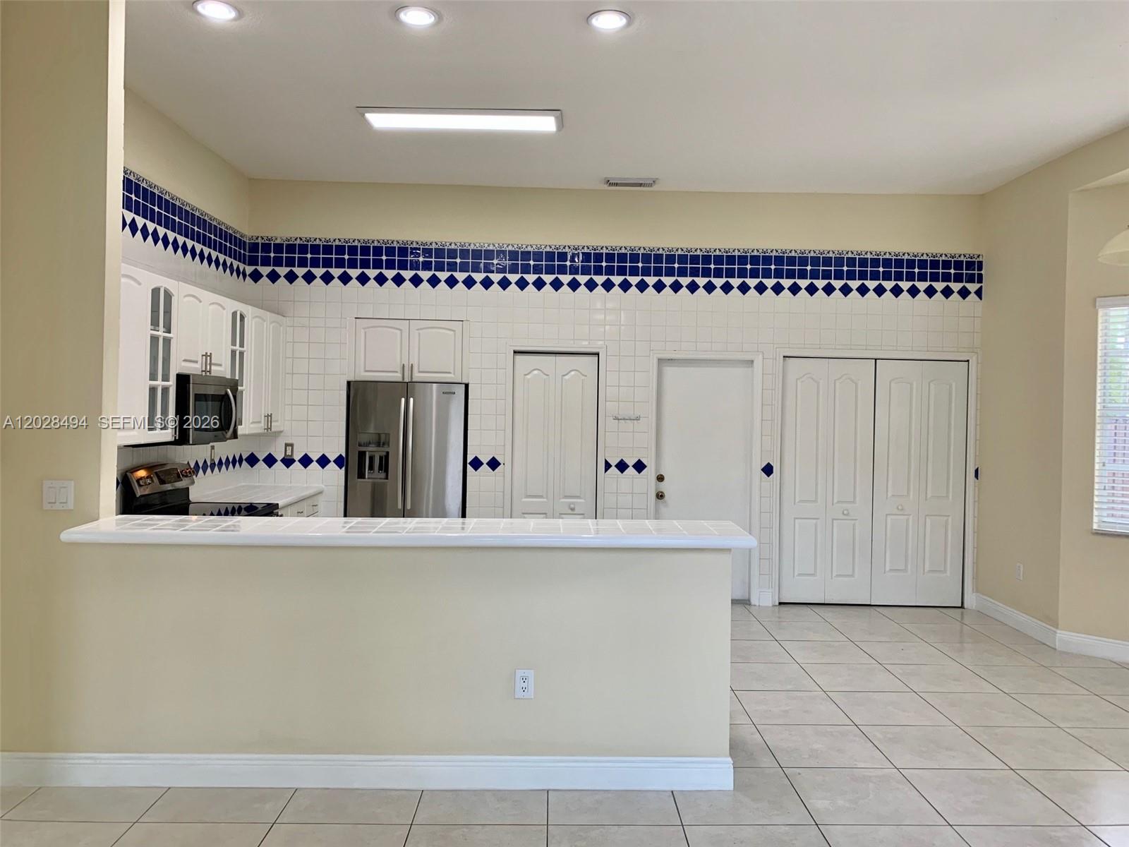 GARDEN HILLS SUB - Residential Lease