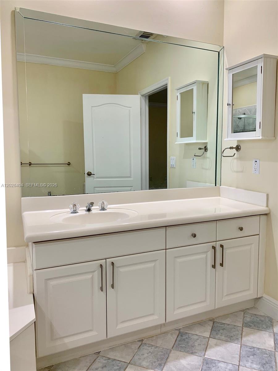GARDEN HILLS SUB - Residential Lease