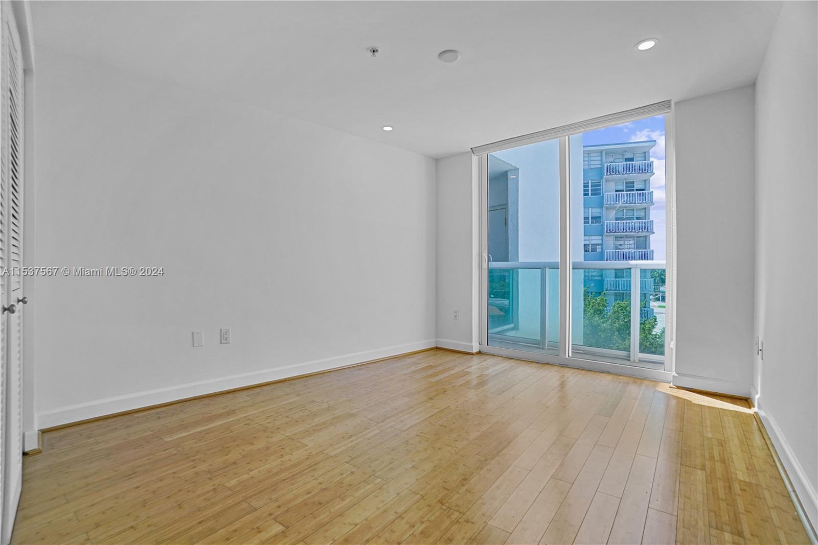 BAY VIEW LOFTS CONDO - Residential Lease