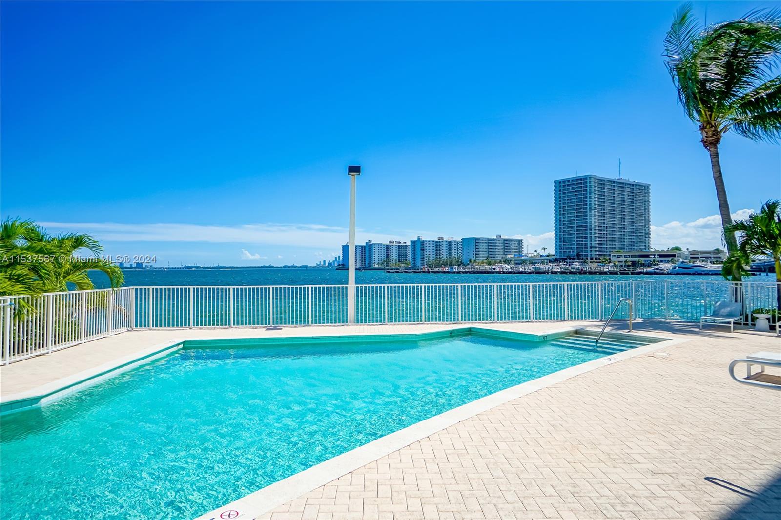 BAY VIEW LOFTS CONDO - Residential Lease