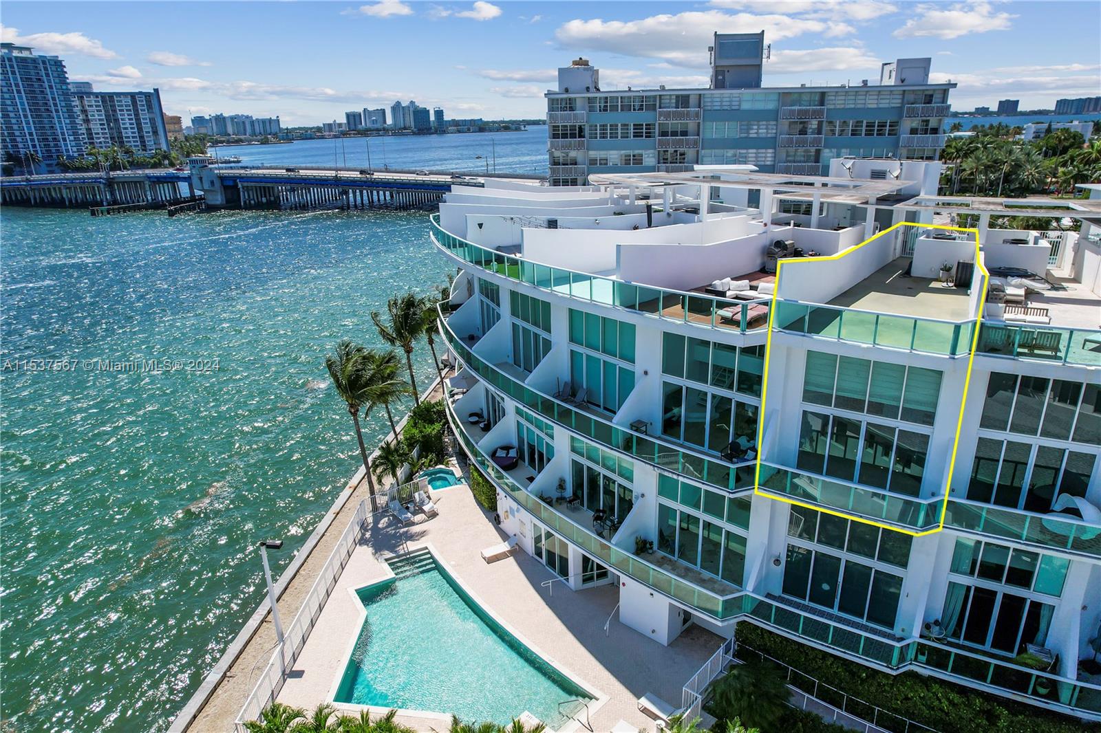 BAY VIEW LOFTS CONDO - Residential Lease
