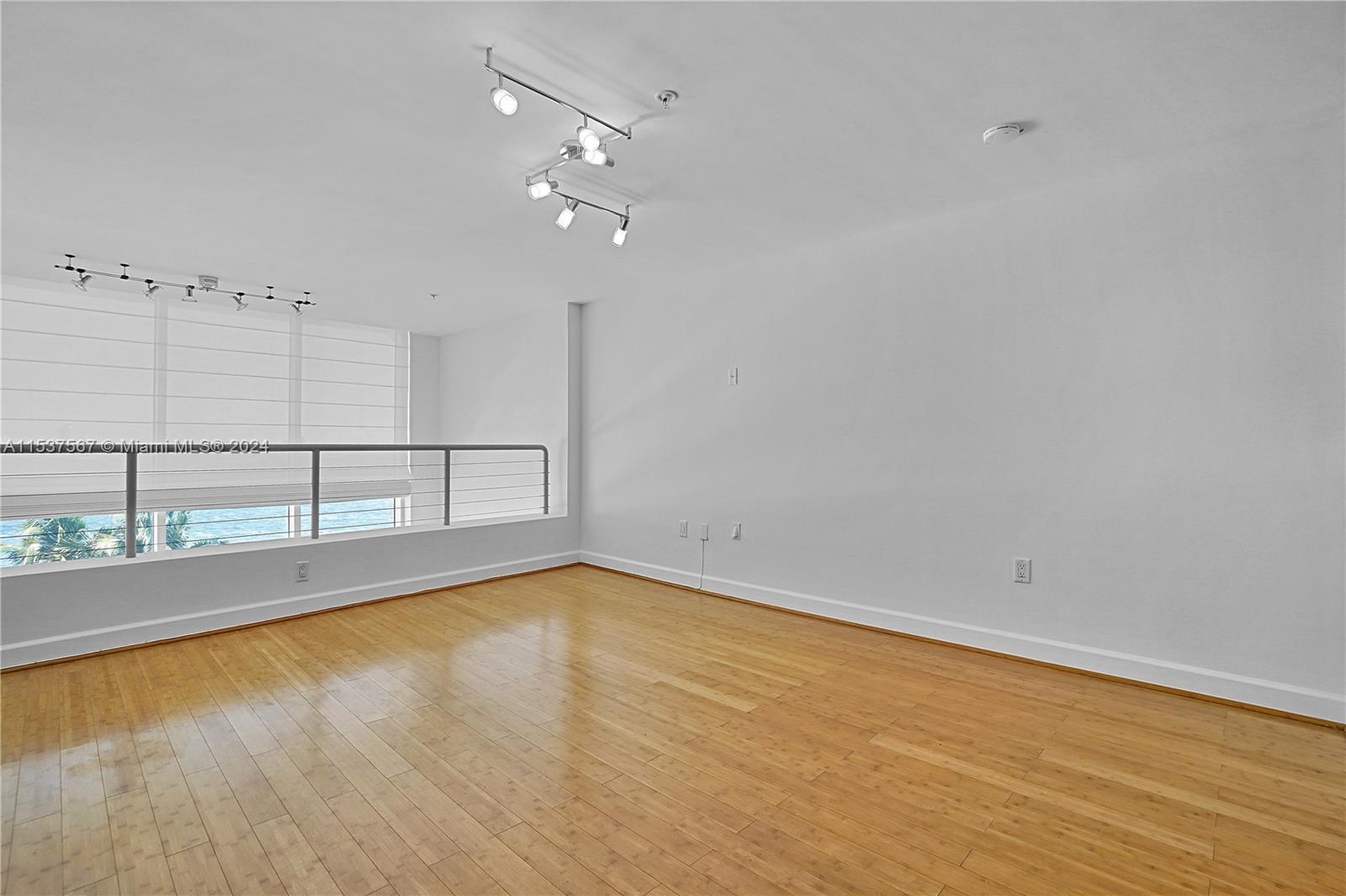 BAY VIEW LOFTS CONDO - Residential Lease