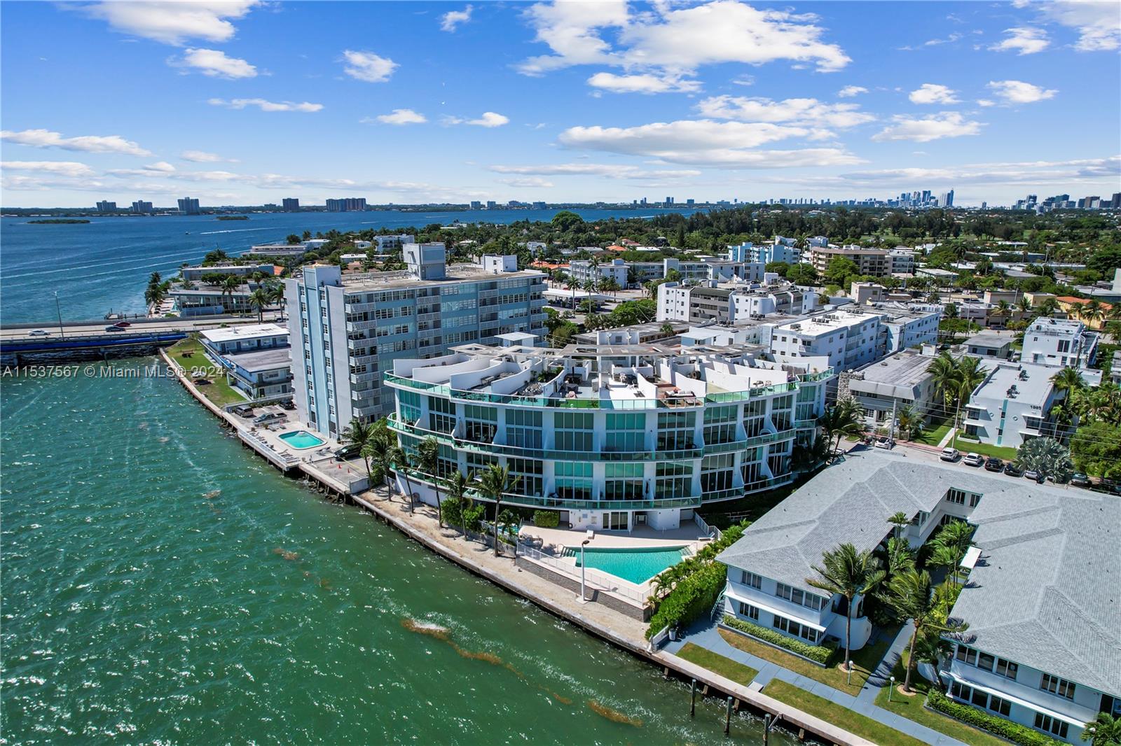 BAY VIEW LOFTS CONDO - Residential Lease