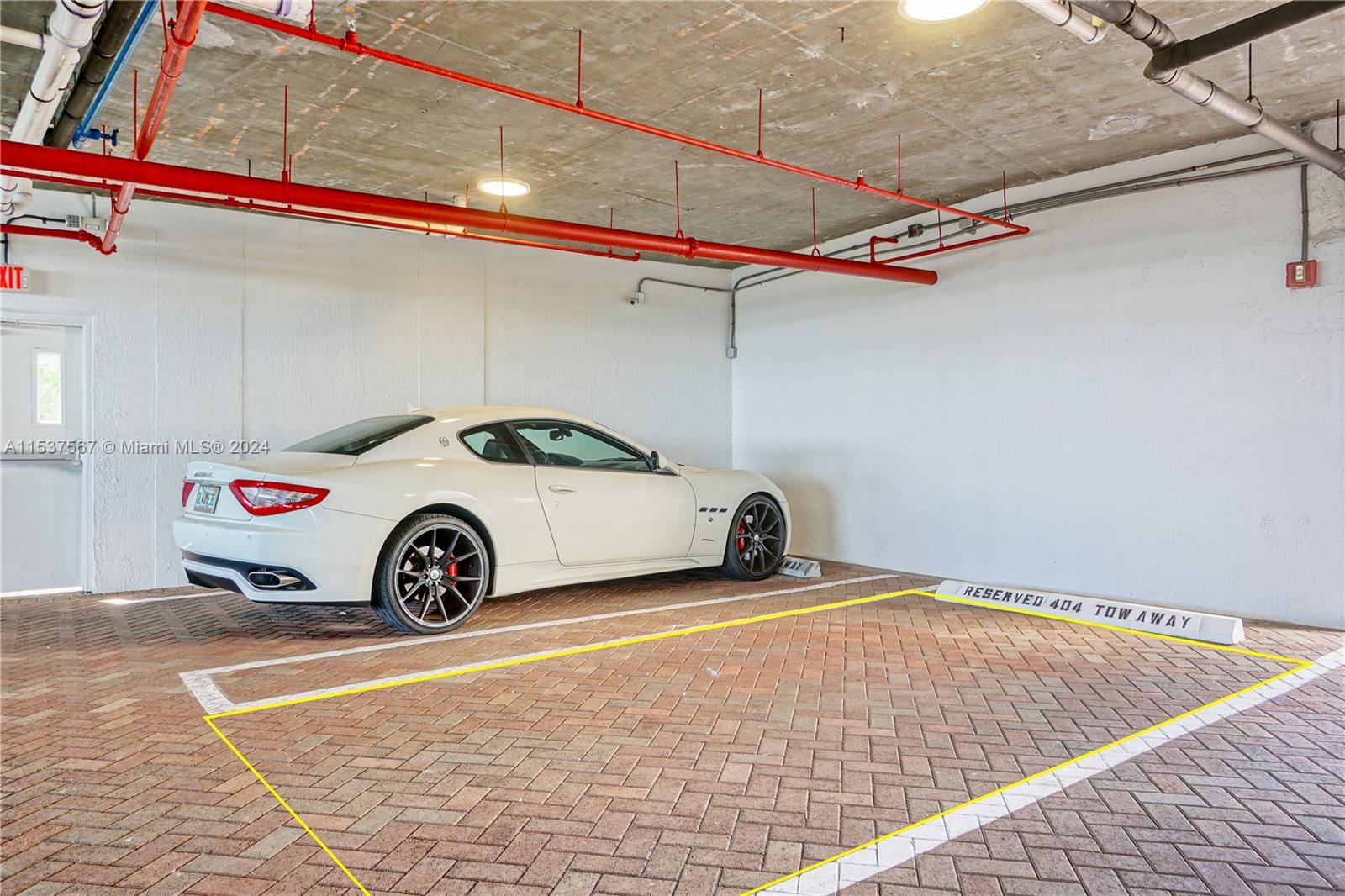 BAY VIEW LOFTS CONDO - Residential Lease