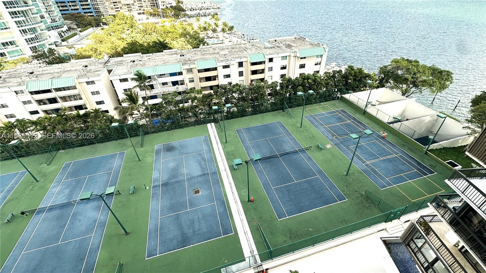 BRICKELL BAY CLUB CONDO - Residential