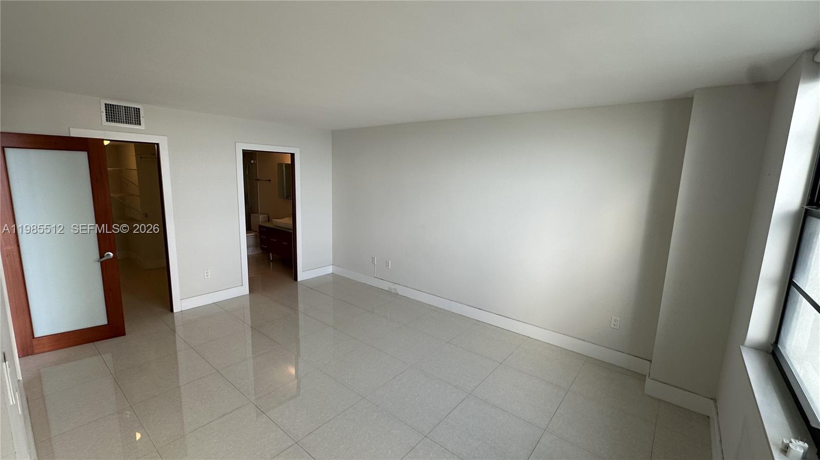 BRICKELL BAY CLUB CONDO - Residential