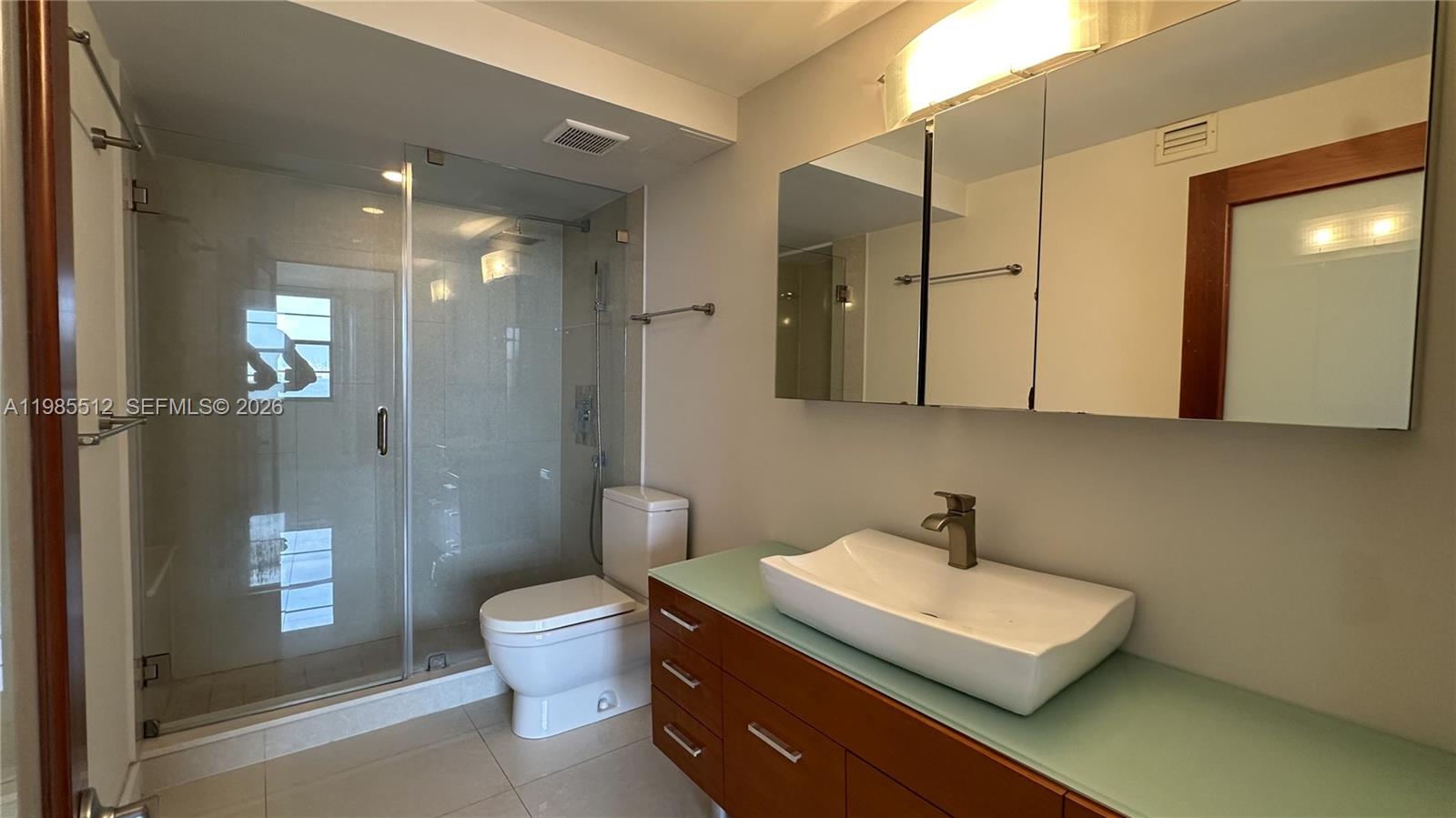 BRICKELL BAY CLUB CONDO - Residential