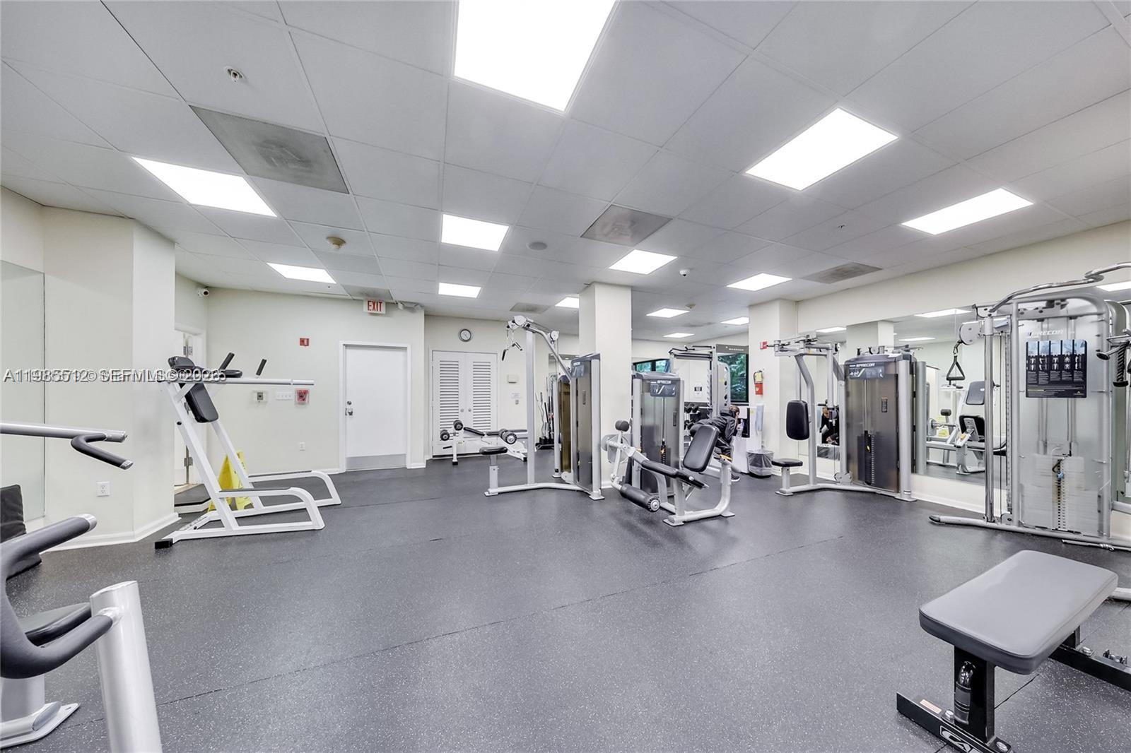 BRICKELL BAY CLUB CONDO - Residential