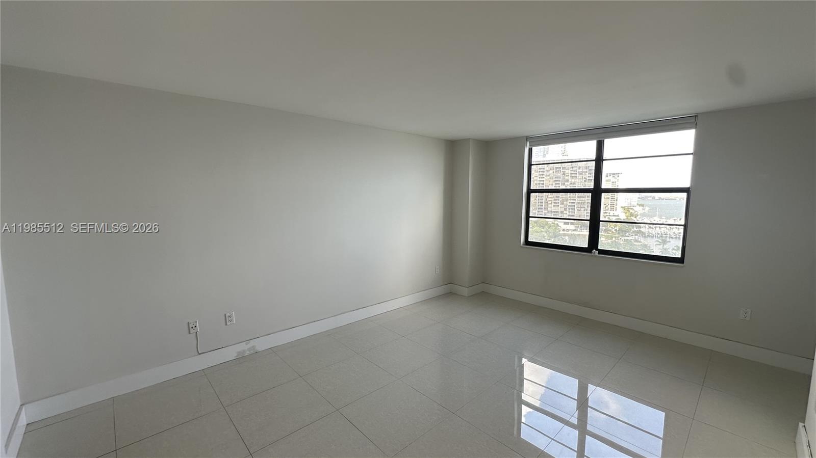 BRICKELL BAY CLUB CONDO - Residential