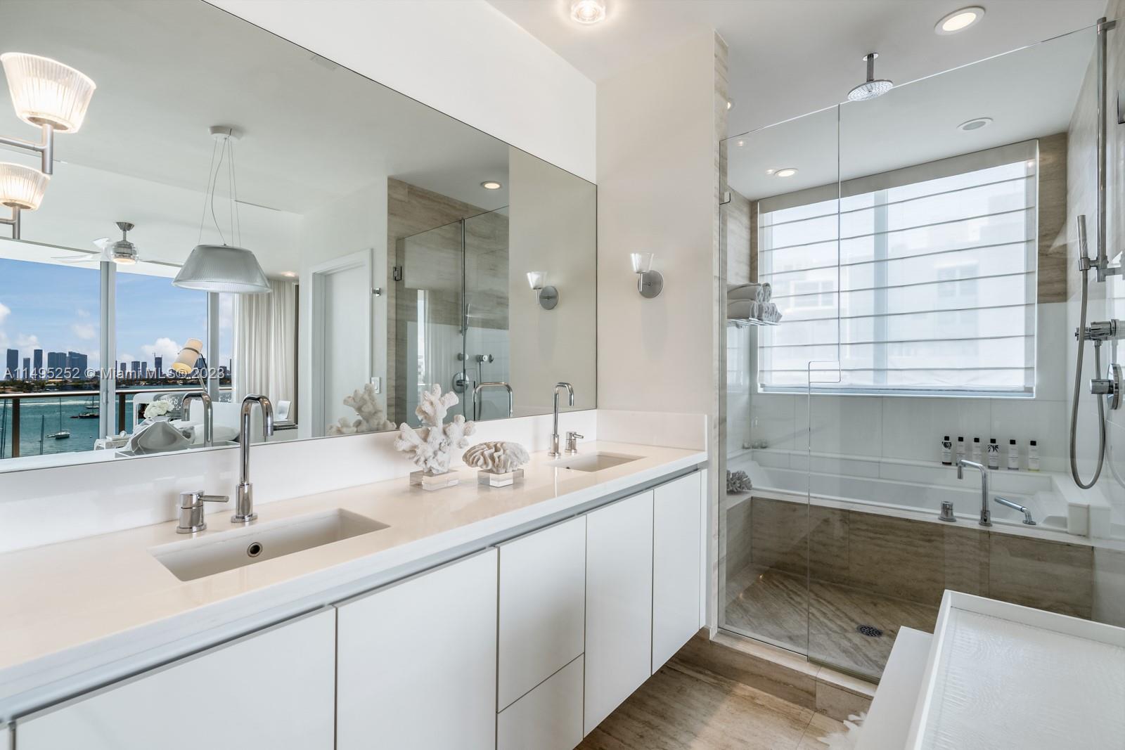 CAPRI SOUTH BEACH CONDO - Residential