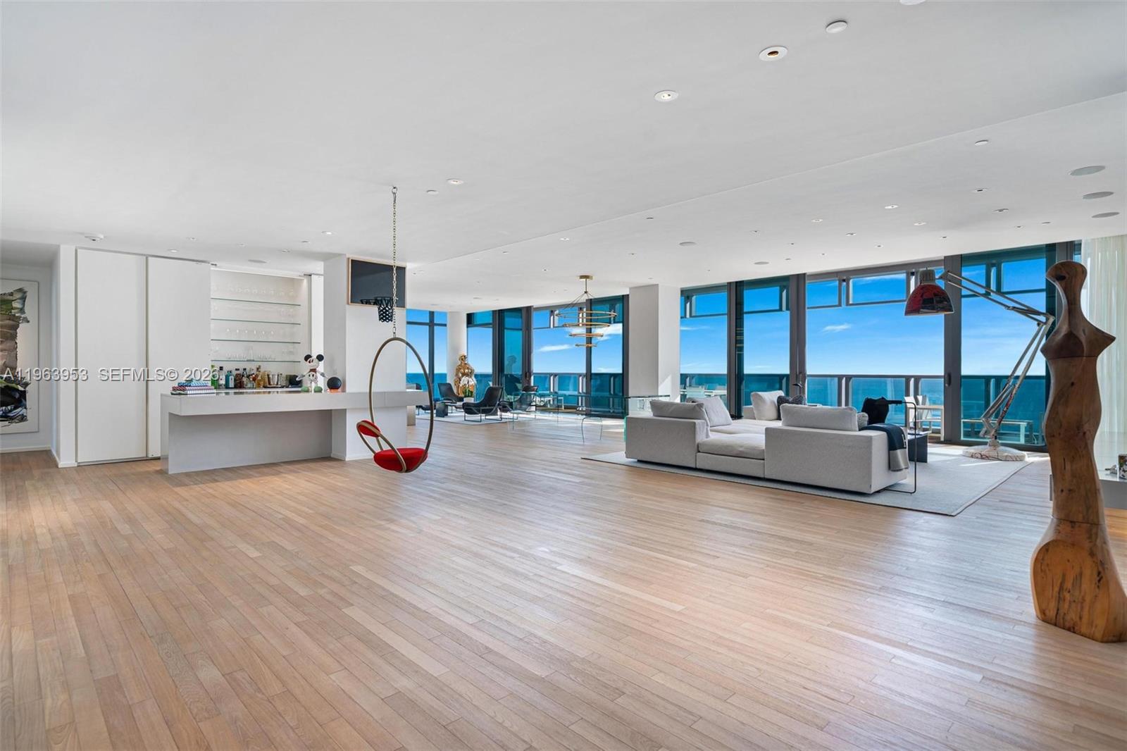 2901 COLLINS CONDO - Residential