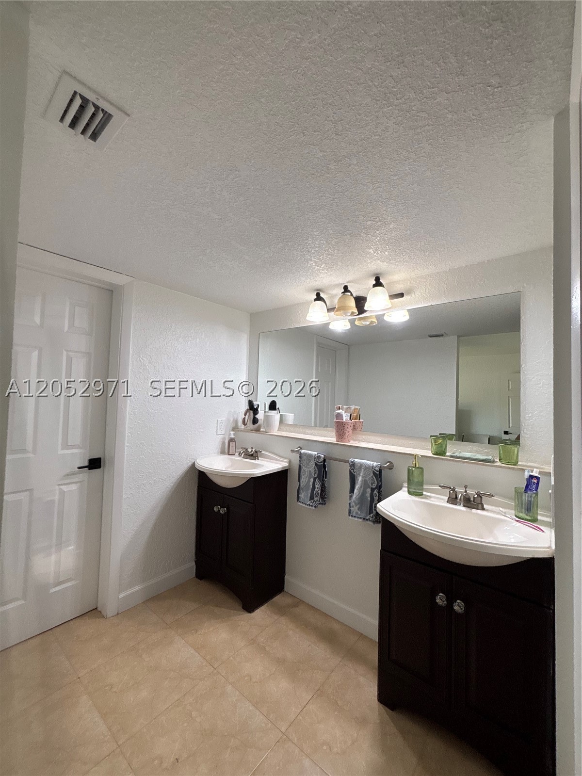 EAGLE NEST CONDO - Residential Lease