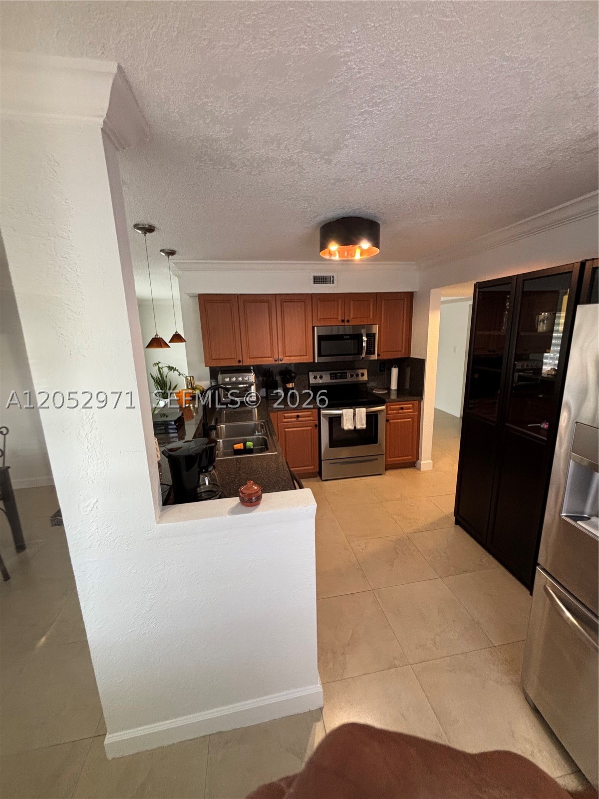 EAGLE NEST CONDO - Residential Lease