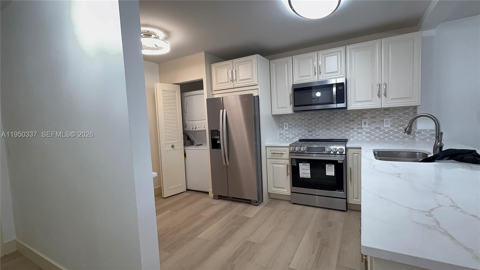 PALM LAKES CONDO - Residential