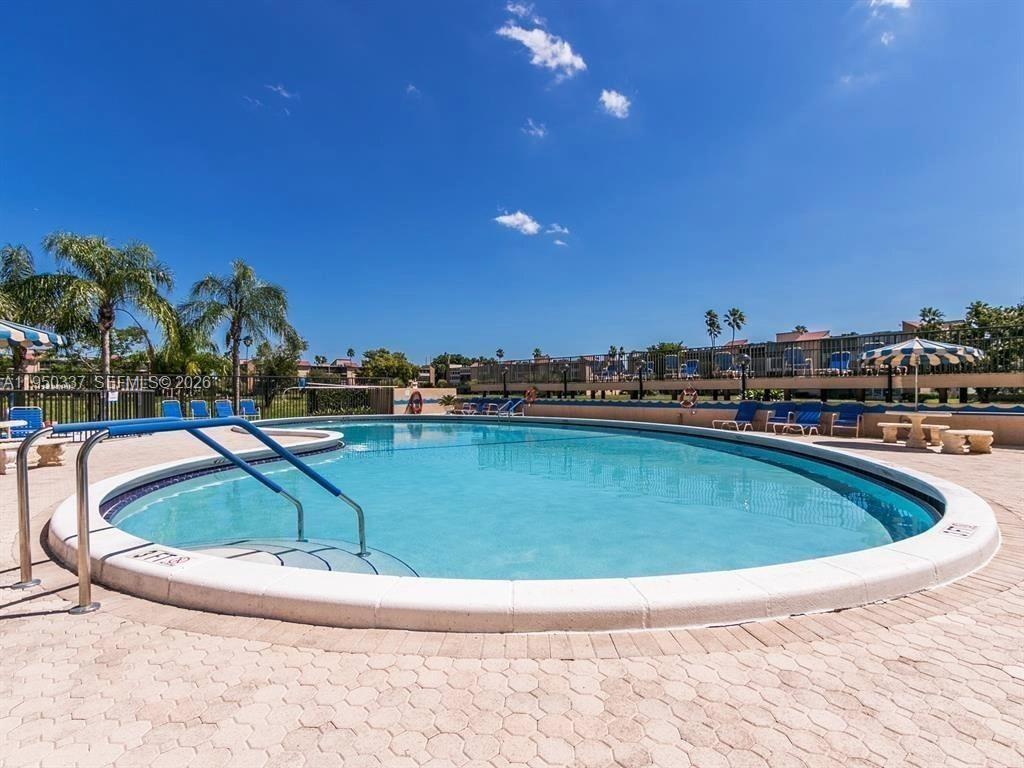 PALM LAKES CONDO - Residential