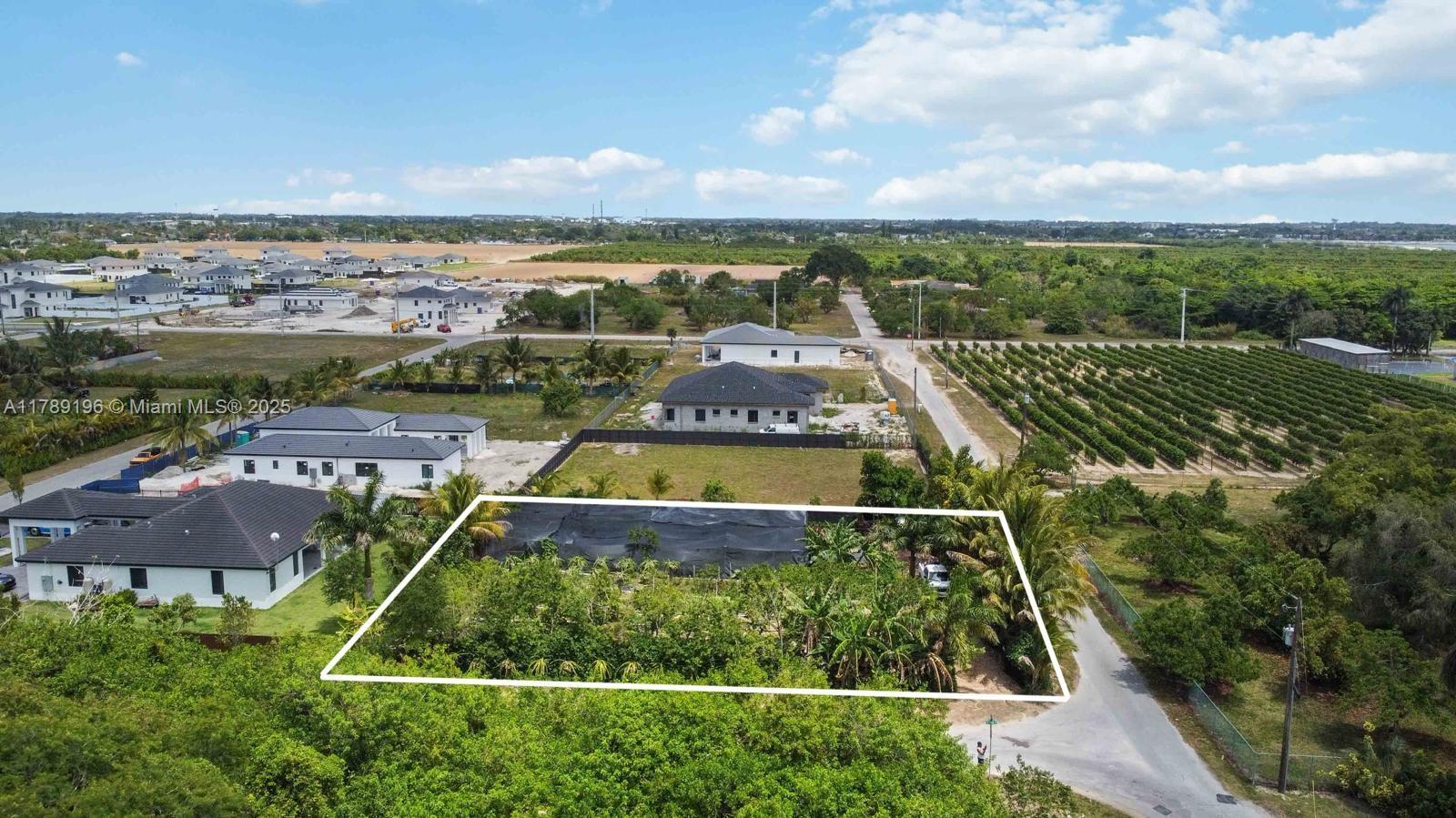 MONTCLAIR COUNTRY ESTATES - Land