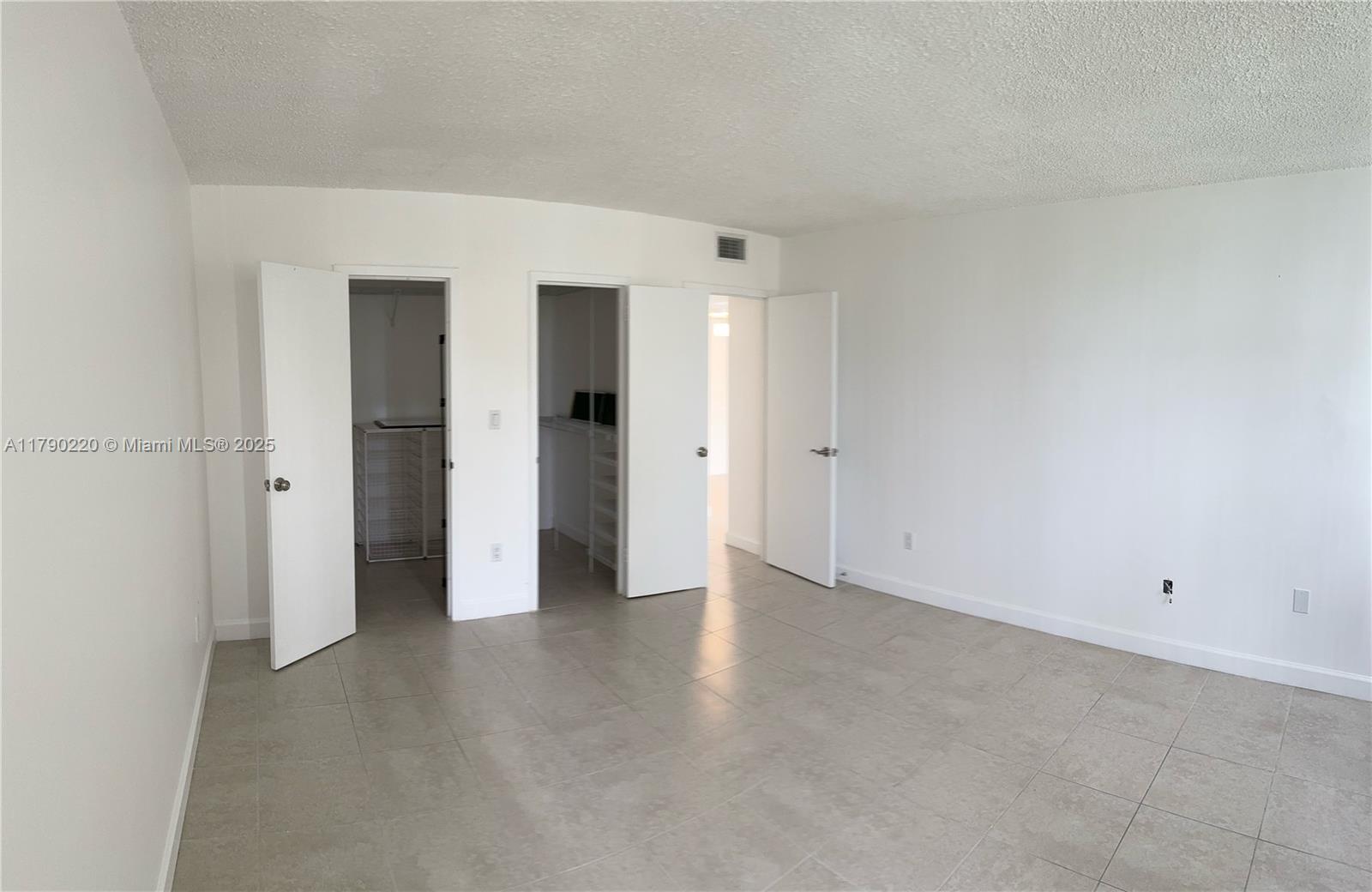BAYSHORE PLACE CONDO - Residential