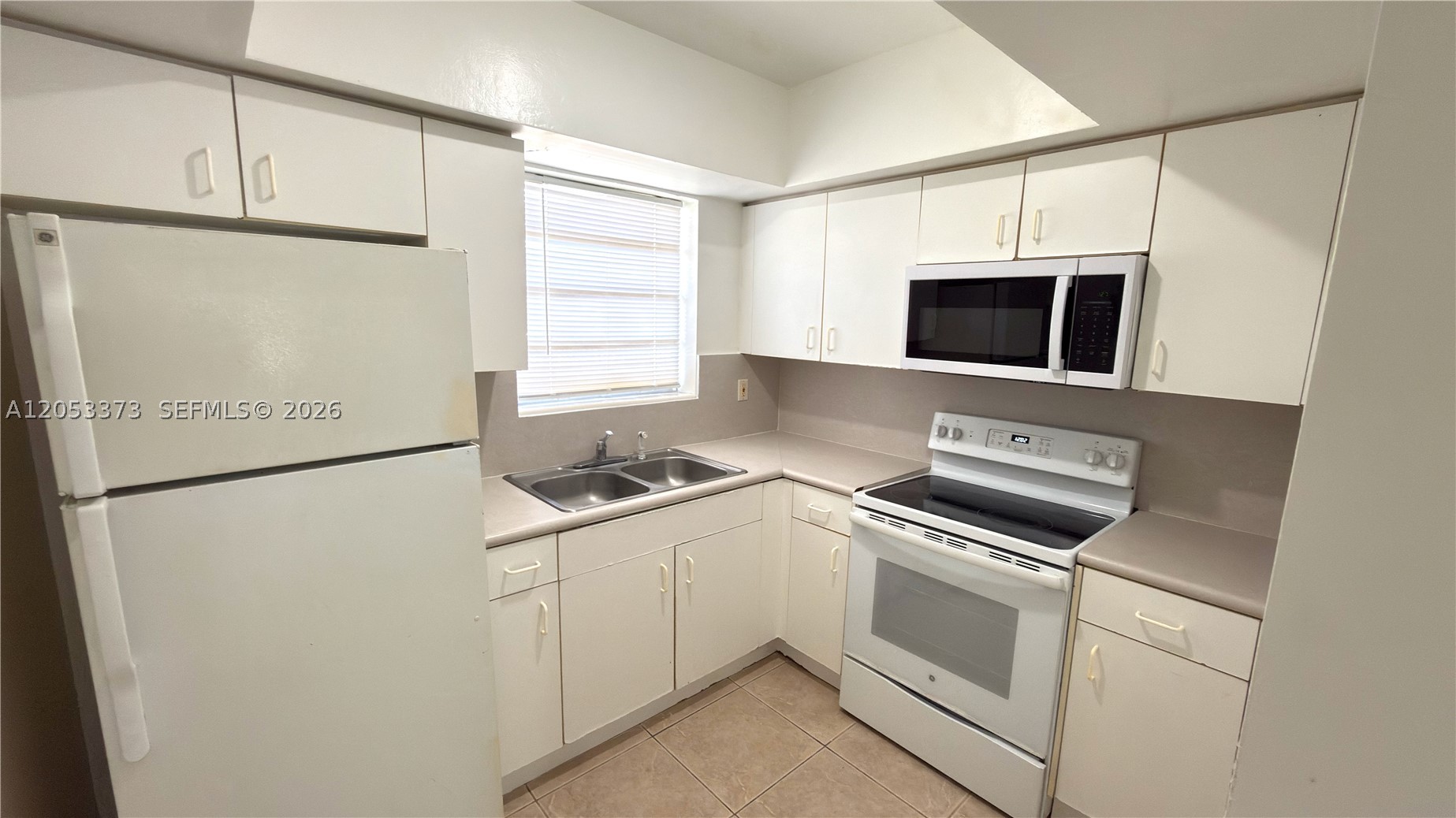 BISCAYNE PARK TERRACE CON - Residential