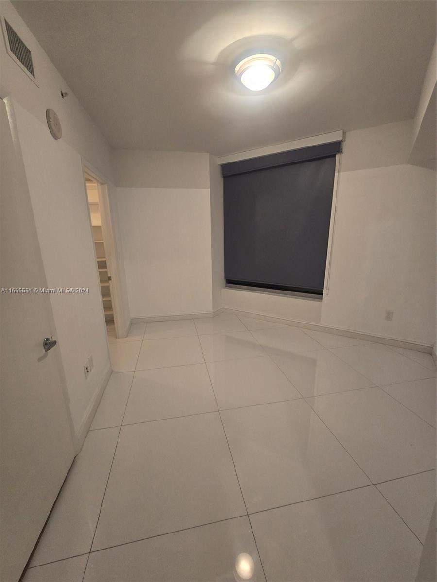 WIND CONDO - Residential Lease