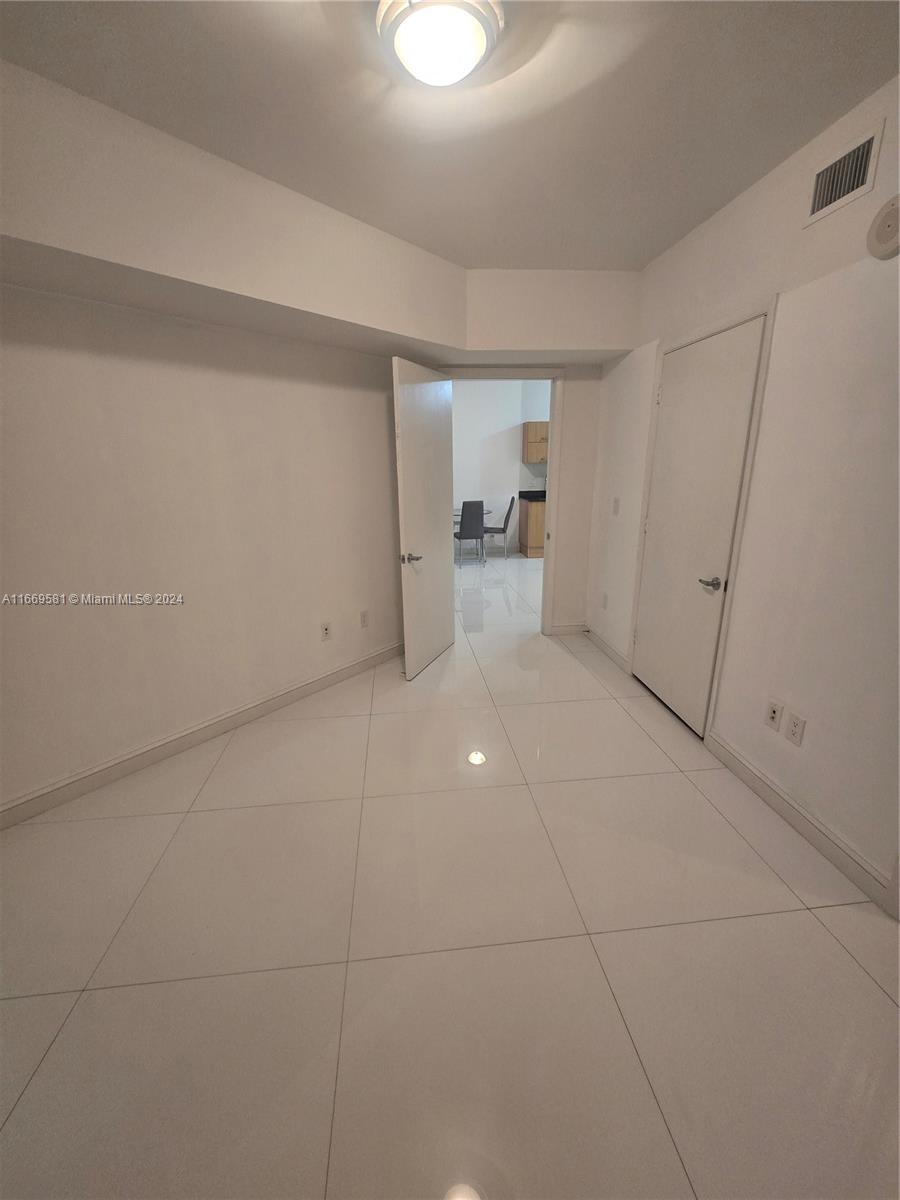WIND CONDO - Residential Lease