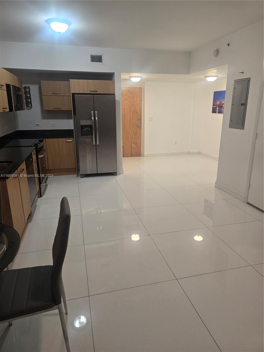 WIND CONDO - Residential Lease