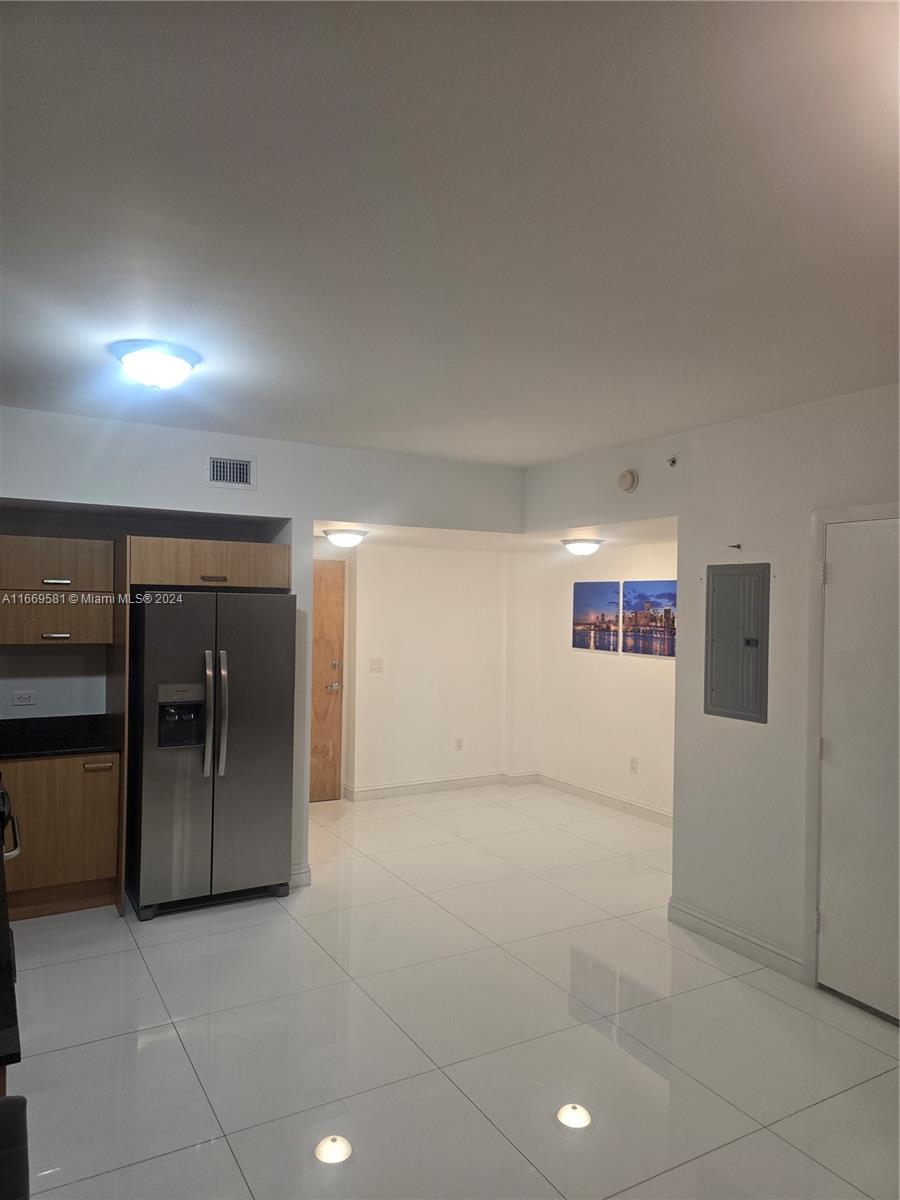 WIND CONDO - Residential Lease