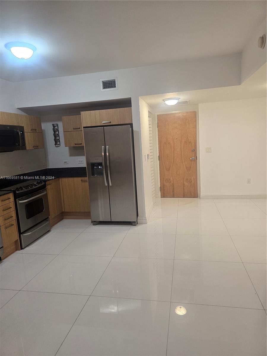 WIND CONDO - Residential Lease