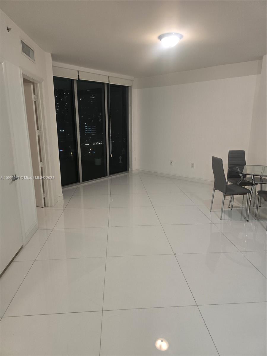 WIND CONDO - Residential Lease