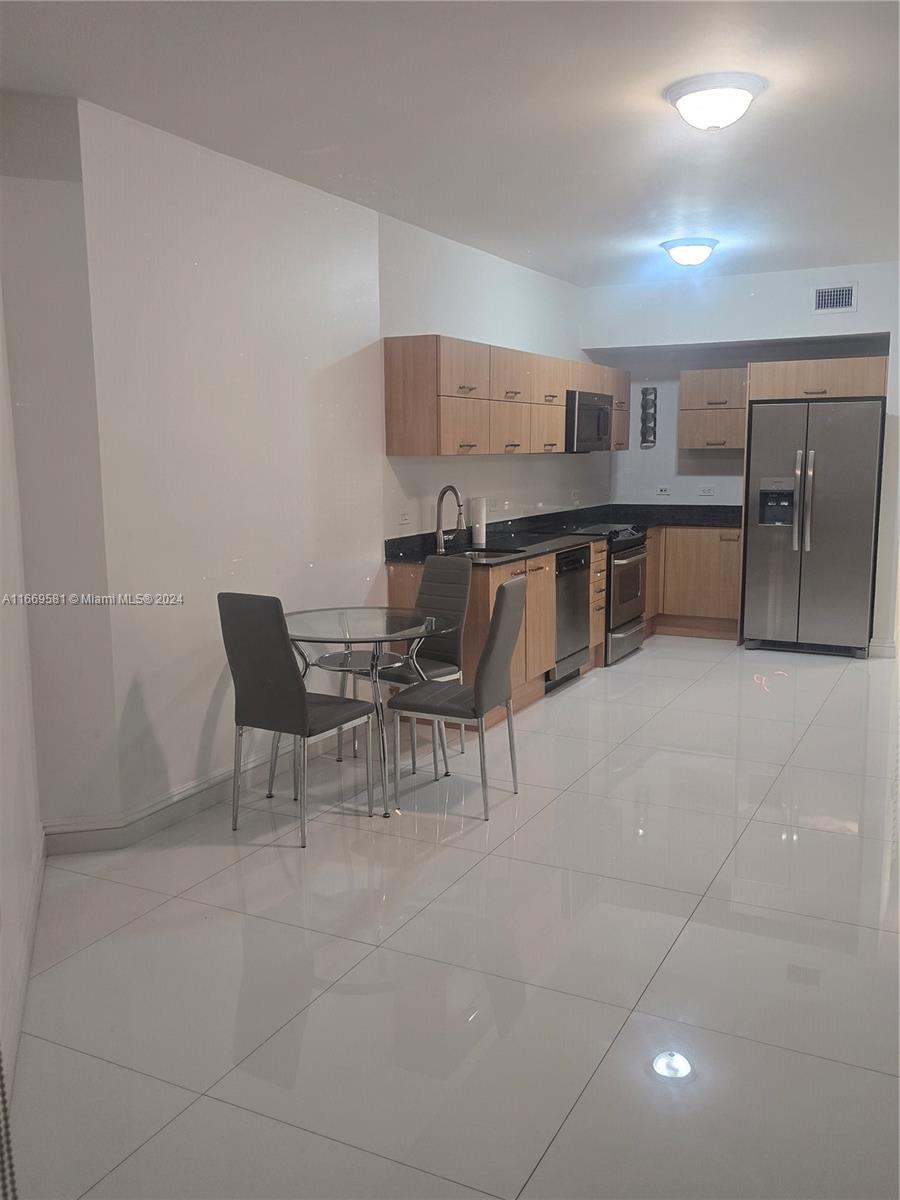 WIND CONDO - Residential Lease