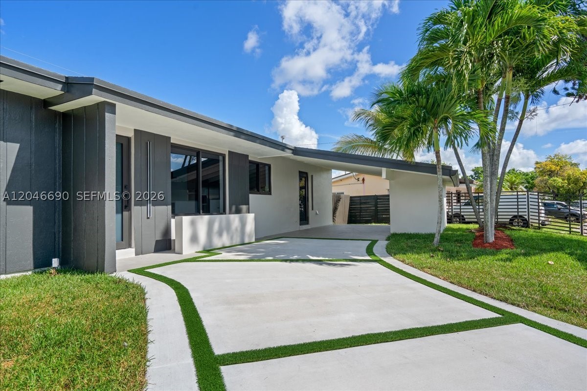 FAIRWAY PINES 1ST ADDN - Residential