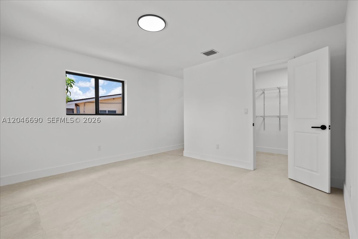 FAIRWAY PINES 1ST ADDN - Residential