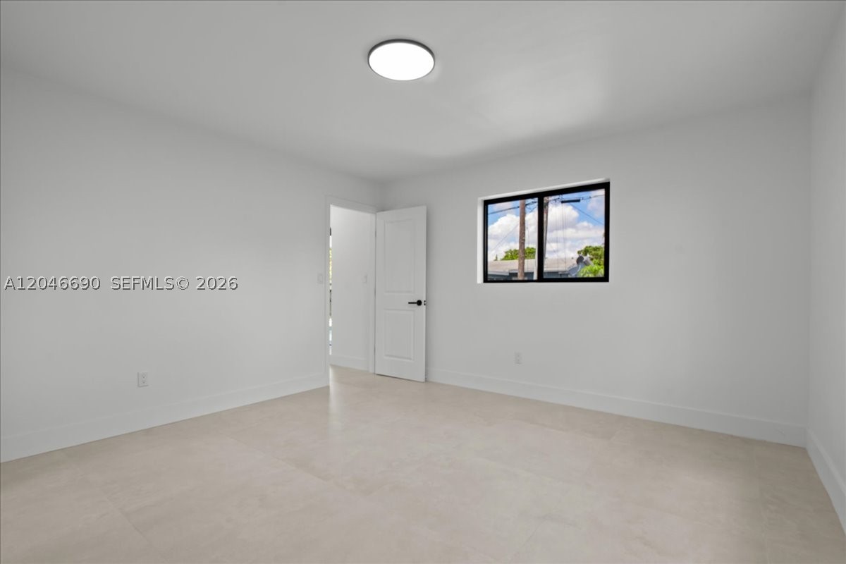 FAIRWAY PINES 1ST ADDN - Residential