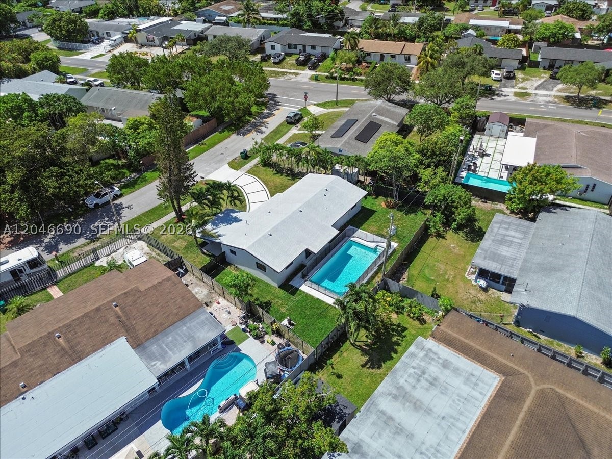 FAIRWAY PINES 1ST ADDN - Residential
