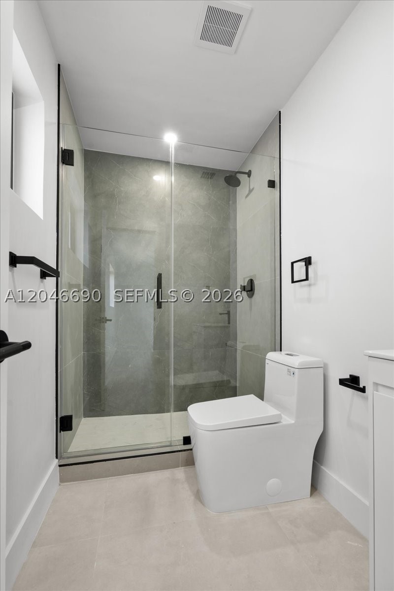FAIRWAY PINES 1ST ADDN - Residential